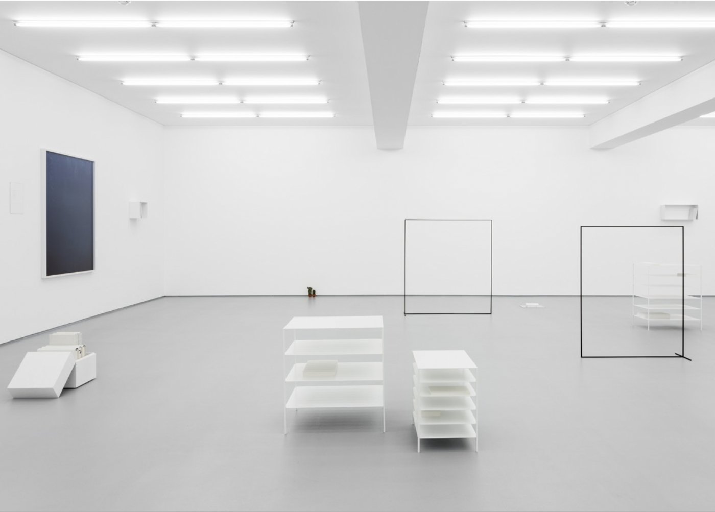 Exhibition view: Fourteen Works, Daniel Gustav Cramer, Galeria Vera Cortês, 2017

