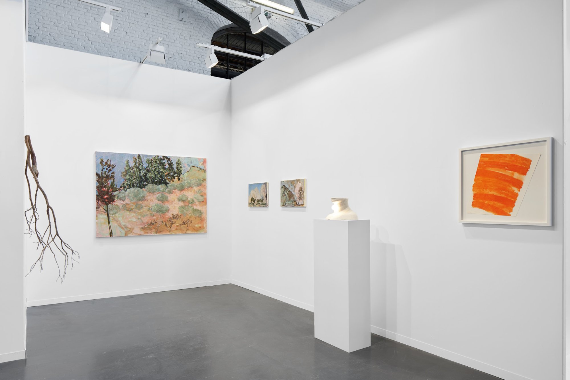 GALERIA VERA CORTÊS, booth C51, Art Brussels 2022. Photo: GRAYSC.
