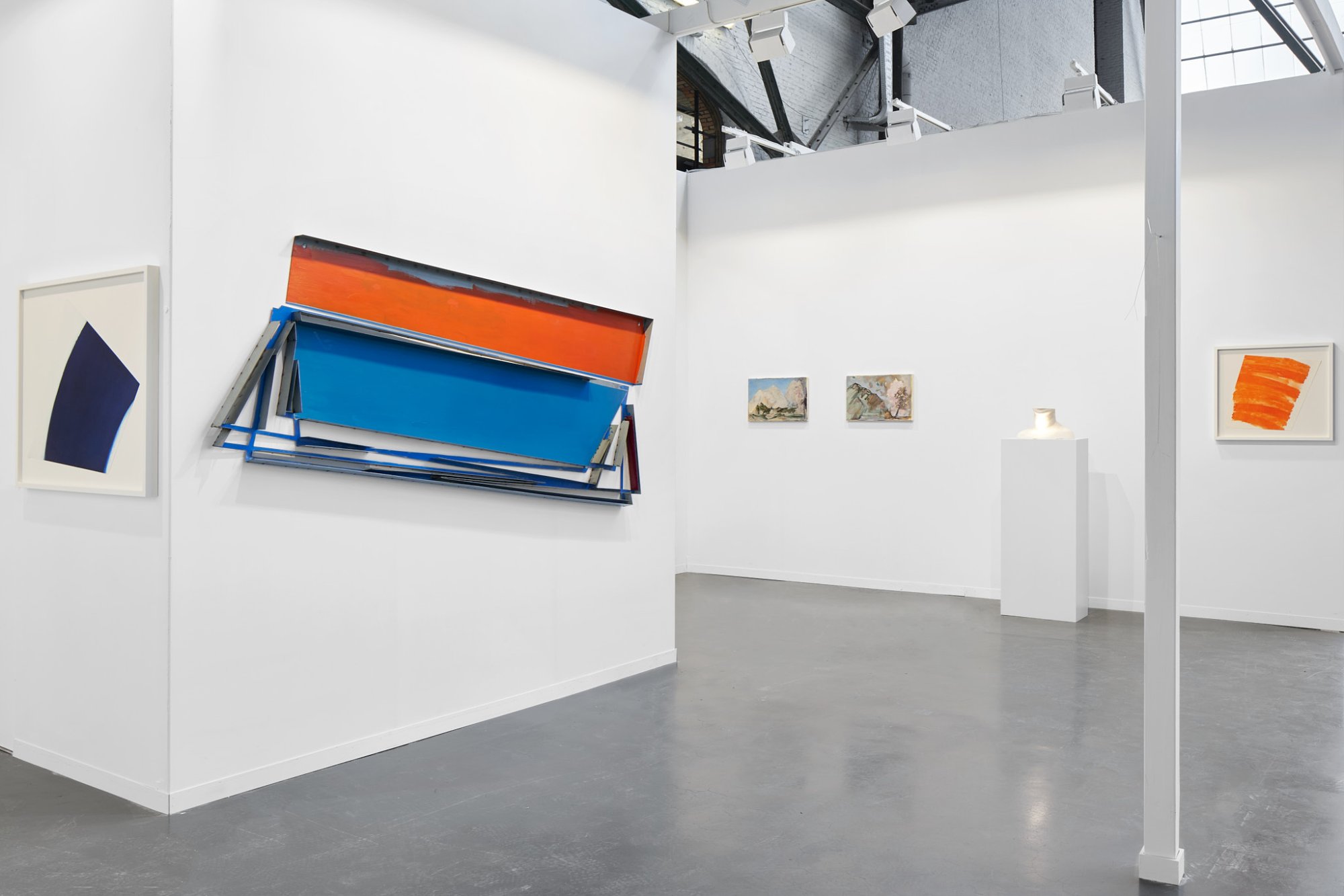 GALERIA VERA CORTÊS, booth C51, Art Brussels 2022. Photo: GRAYSC.
