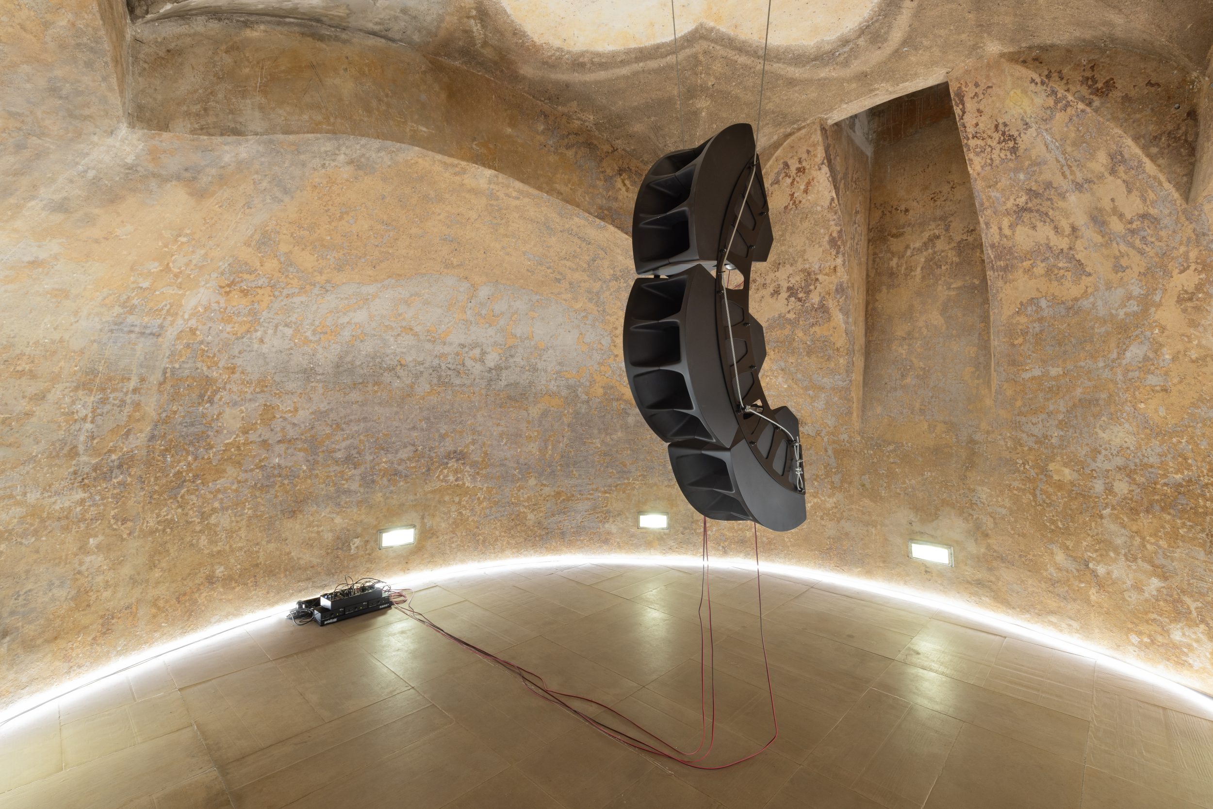 João Pimenta Gomes, Line Array, 2025.
