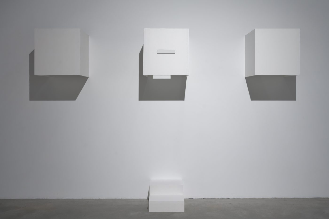Ana Vieira, Vigia I, II, III, 2008. 3 elements and painted wooden ladder. 3 x (55 x 51 x 51 cm)
