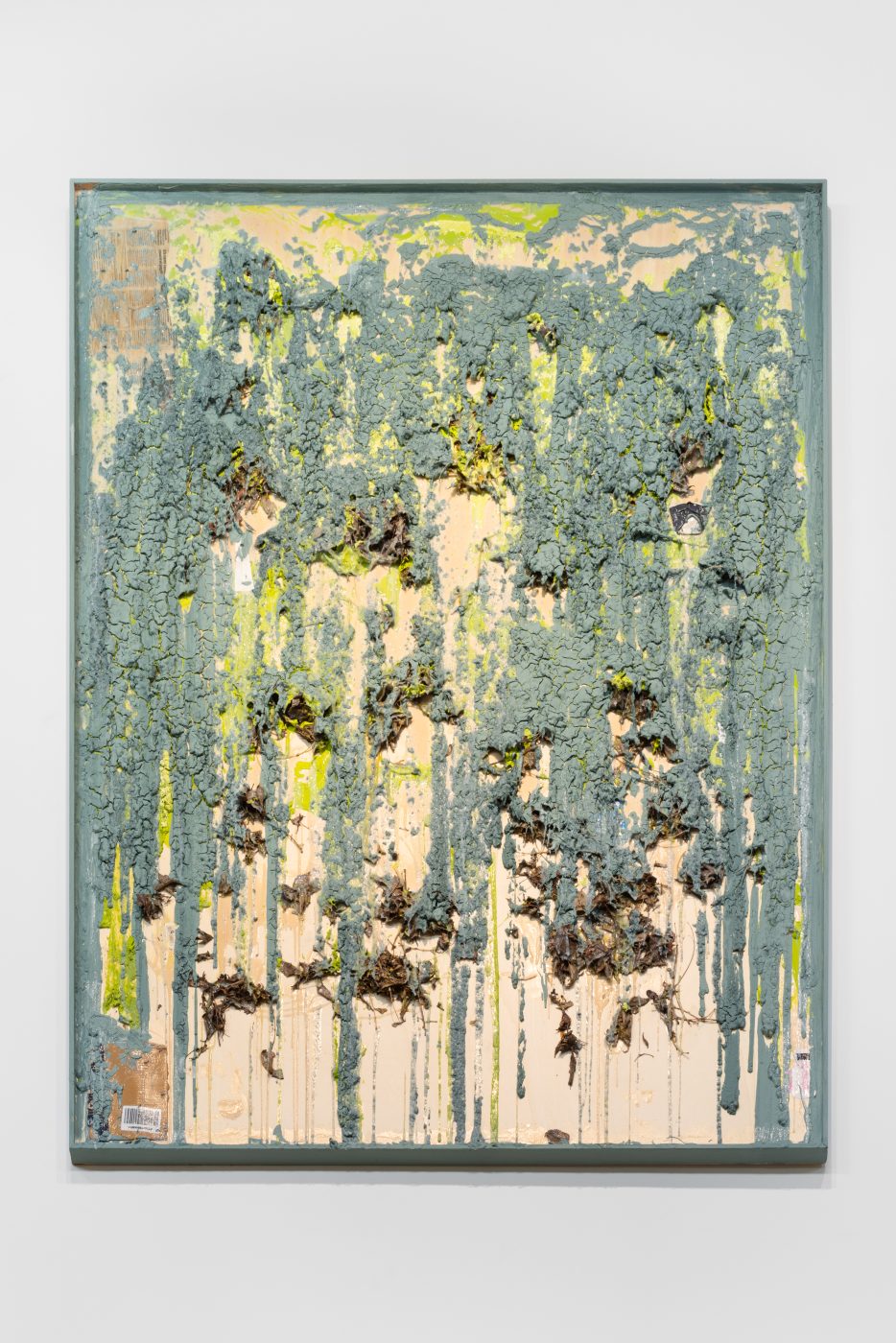 Carlos Bunga, Construcción pictórica. Naturaleza #12, 2021. Latex, glue, leaves, paper on wood. 200 x 150 x 8 cm
