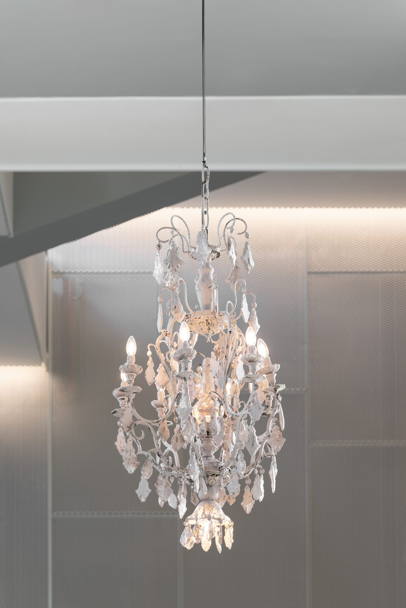 Carlos Bunga, Animism #22, 2025. Latex glue and paint on lamp. 140 x  ø 70 cm
