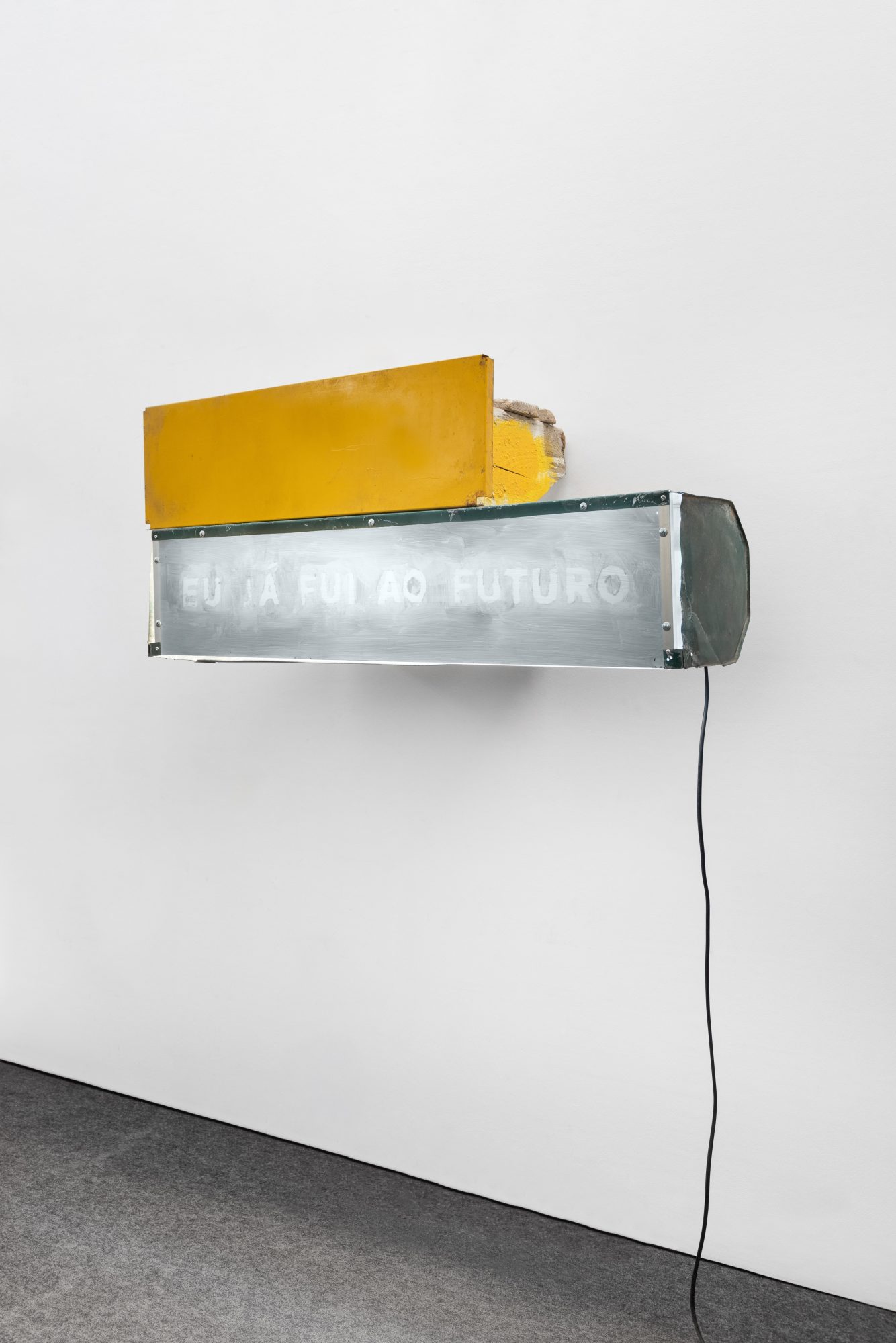 João Louro, Eu fui ao futuro, 2026. Light box, wood, acrylic paint, cables. 44 x 98 x 52 cm
